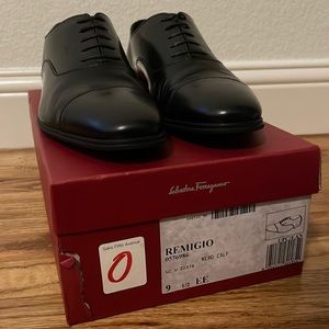Salvatore Ferragamo Mens Remigio Cap Toe Oxford Shoes Size 9 1/2 2E